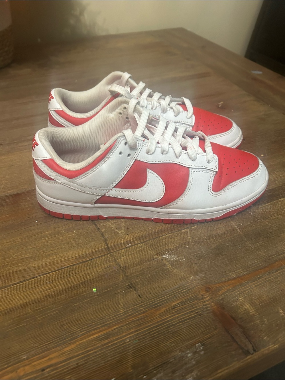 Nike Low-Top Sneakers - White/Red